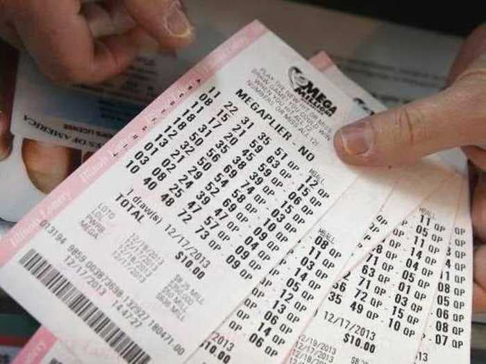 A Delivery Man Won $324M Jackpot And Didn't Realize For Two Weeks