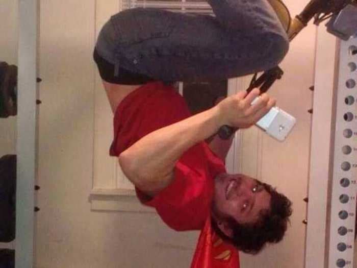 The 12 Most Extreme Selfies From The 2014 Selfie Olympics