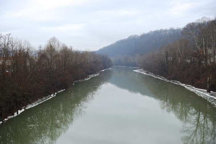 'I Haven't Been Able To Cook Anything' - A Huge Chemical Spill Has Paralyzed West Virginia's Capital