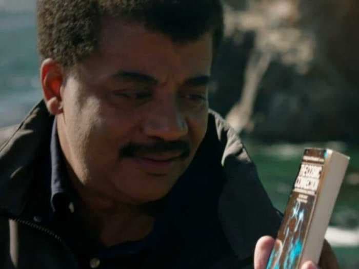 Neil deGrasse Tyson Describes His Life-Changing First Encounter With Carl Sagan