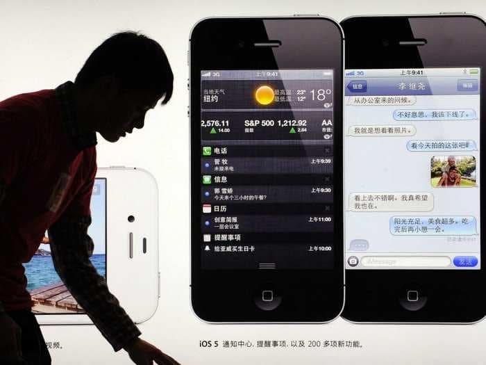 China Mobile Sold 1 Million iPhones Last Month