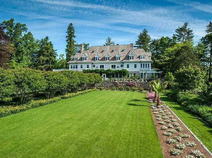 HOUSE OF THE DAY: 50-Acre Connecticut Estate Sells For A Mind-Boggling $120 Million