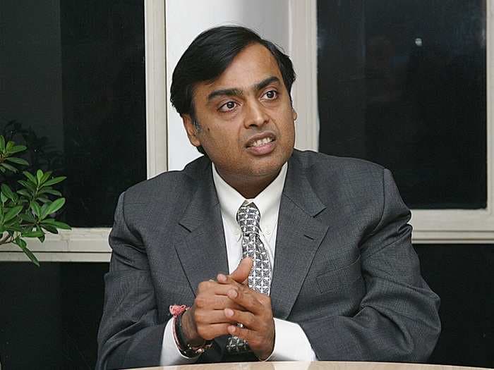 RIL Plans To Raise Rs 10,000 Crore In Debt