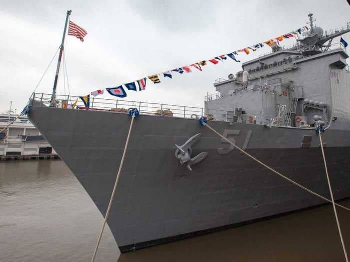 USS OAK HILL: See Why This Ship Could Kick Ass In An Amphibious Assault