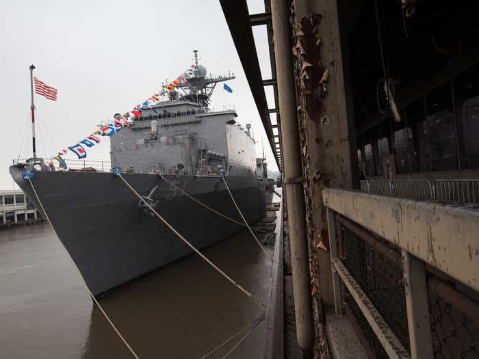 USS OAK HILL: See Why This Ship Could Kick Ass In An Amphibious Assault