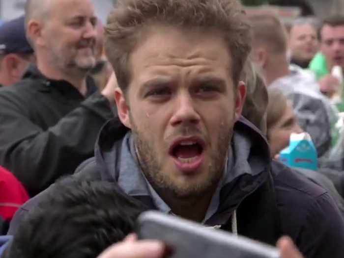 1,000 People Simultaneously Ate The World's Hottest Pepper, And Their Reactions Were Priceless