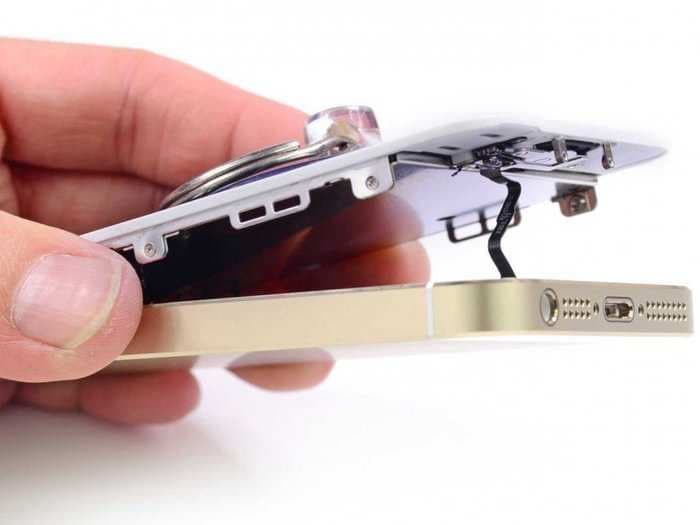 Here's How To Get A Free iFixIt 'Liberation Kit' For Opening Up Your iPhone