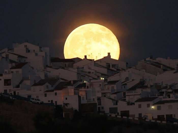 Stunning Photos Of The Supermoon