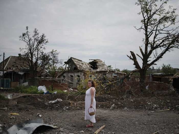 This East Ukraine Village Now Looks Post-Apocalyptic