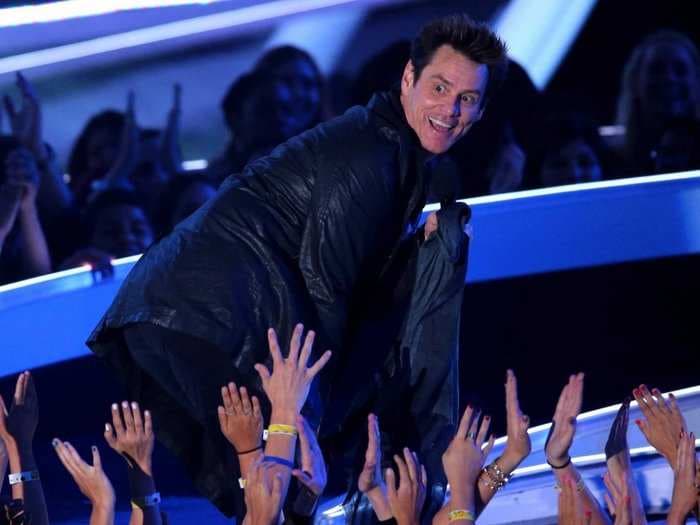 Jim Carrey Falls Off Stage At The VMAs