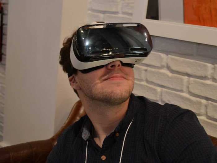 I Tried Out Samsung's Virtual Reality Headset, And I'm Convinced It's The Future Of Mobile Gaming