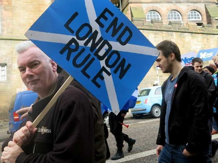 Bombshell New Poll Shows 'YES' Taking The Lead In Scottish Independence Vote