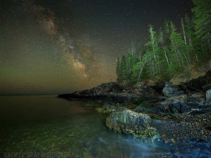 These Images Of Maine's Nightime Lightshows Will Take Your Breath Away