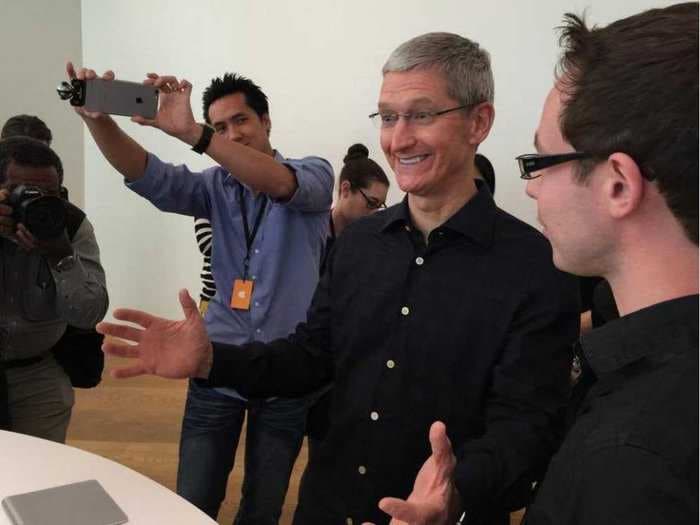 The Look On Tim Cook's Face Will Tell You How Incredible The New iMac Screen Is