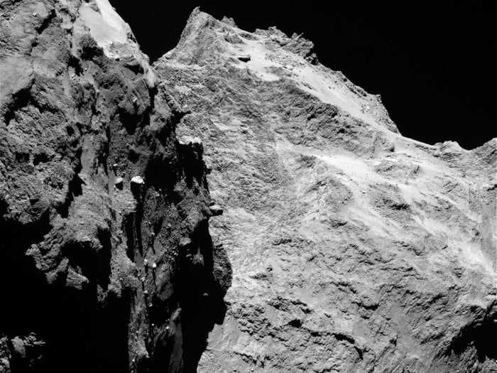 Humans Just Got Our Closest Look At A Comet Yet - And It's Mind-Blowing
