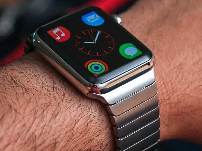 Apple May Have Already Started Recruiting Fashion Experts To Launch The Apple Watch In Its Stores