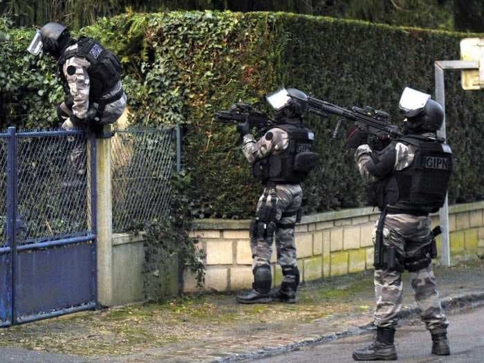 French Special Forces Are Still Hunting The Paris Terrorist Suspects