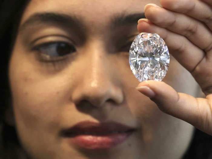 5 Ways To Spot A Fake Diamond