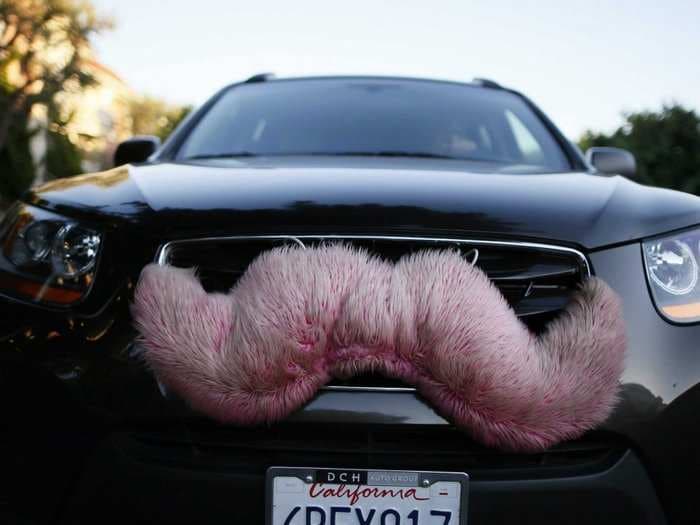 Lyft Is Getting Rid Of Its Trademark Pink Mustache For A Less-Cuddly 'Glowstache'