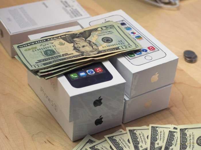 Apple Just Reported A Record Quarter, But Analysts Only Wanted To Talk About The US Dollar - Here's Why