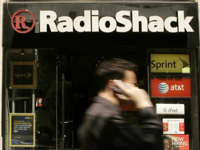 REPORT: RadioShack is in talks to sell half its stores to Sprint