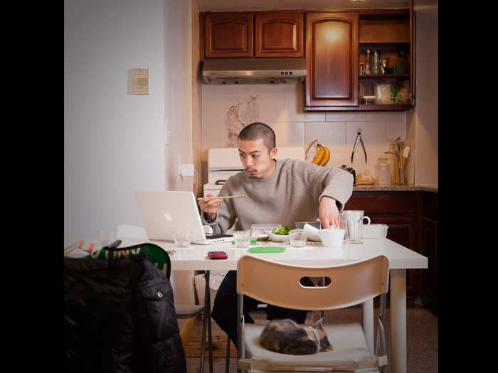 'Dinner in NY' photo series reveals how New Yorkers really eat in their cramped apartments