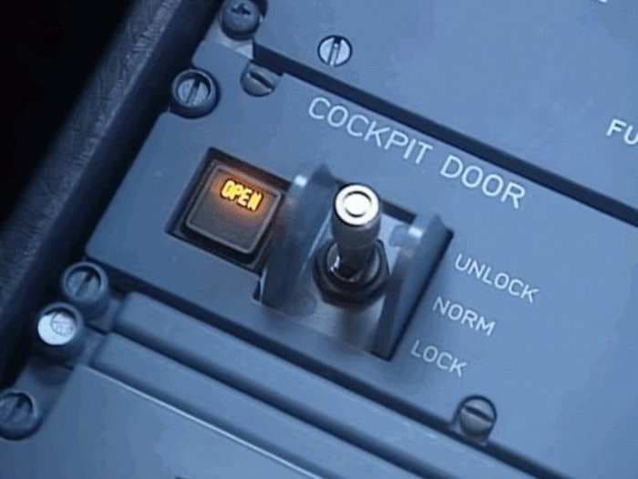 Here's how Airbus cockpit doors work - and why the Germanwings co-pilot was able to lock out the captain