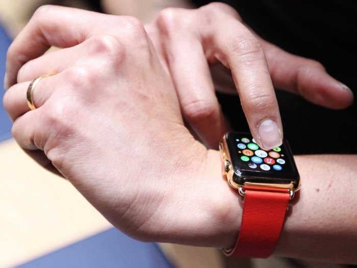 Apple won't let you try on more than one Apple Watch band at your in-store appointment, new report says