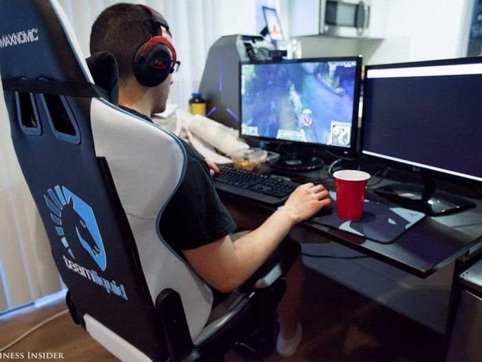 Here's the crazy training schedule of young guys who make a huge salary playing video games