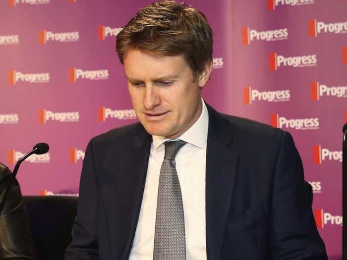 Tristram Hunt drops out of the Labour leadership race