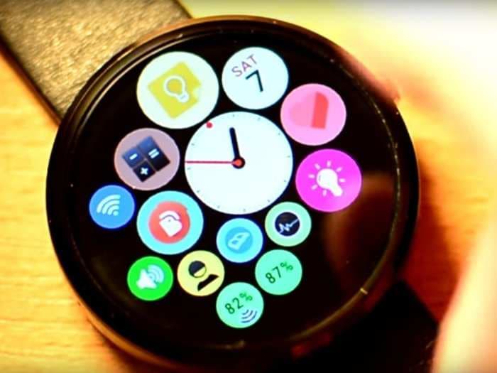 This app can make your cheaper Google smartwatch look just like an Apple Watch