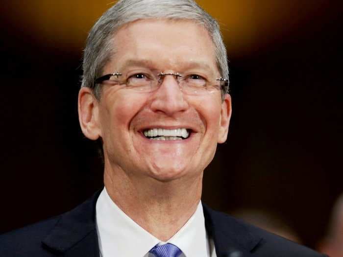 Tim Cook just made a funny joke about marriage in front of 20,000 Cisco employees