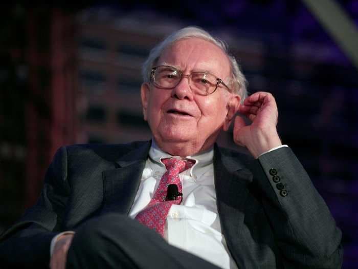 The GOP race for president reminds Warren Buffett of 'kids playing bumper cars'