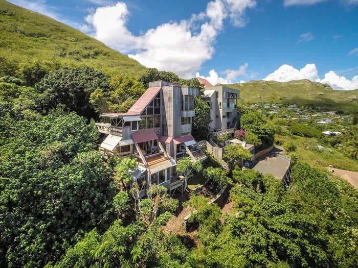 A Hawaiian treehouse with ocean views is on the market for $2.96 million