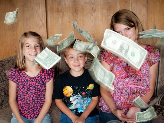 Wealthier families have happier kids