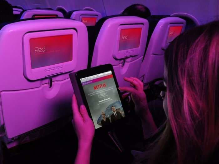 Netflix will now give its subscribers free WiFi on Virgin America flights