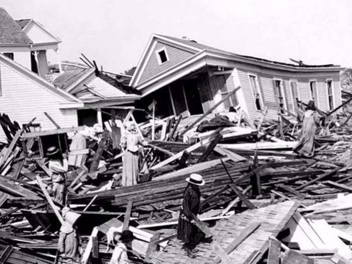 15 of the deadliest, most destructive American hurricanes in history