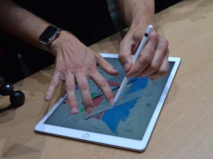 Apple's giant iPad Pro will reportedly launch in the first week of November