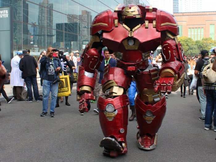 How a 9-foot-tall Hulkbuster cosplay was created for New York Comic Con