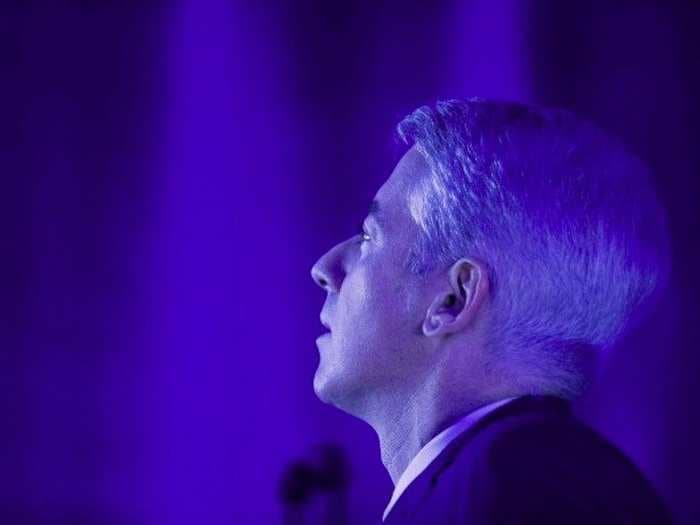 Bill Ackman's fund is down 15.9% this year after Valeant collapse