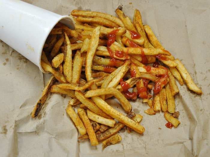 Why greasy foods make paper bags translucent