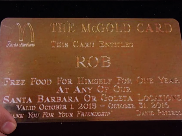 The real story behind McDonald's mysterious 'Gold Card' - the ticket to unlimited free food that Bill Gates and Warren Buffett have in their wallets