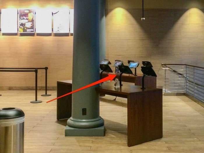 Panera Bread is replacing human cashiers with kiosks