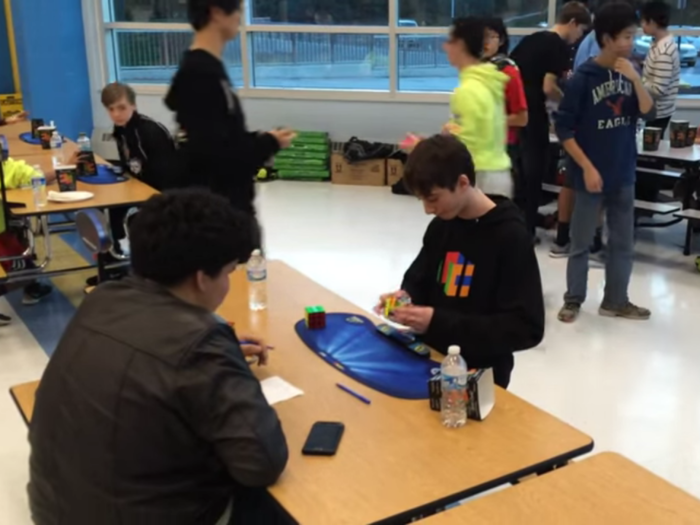 This 14-year-old just set a new world record by solving a Rubik's cube in less than 5 seconds
