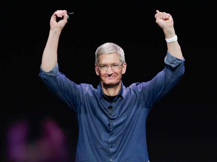 Apple and IBM made a brilliant new move to infiltrate large businesses