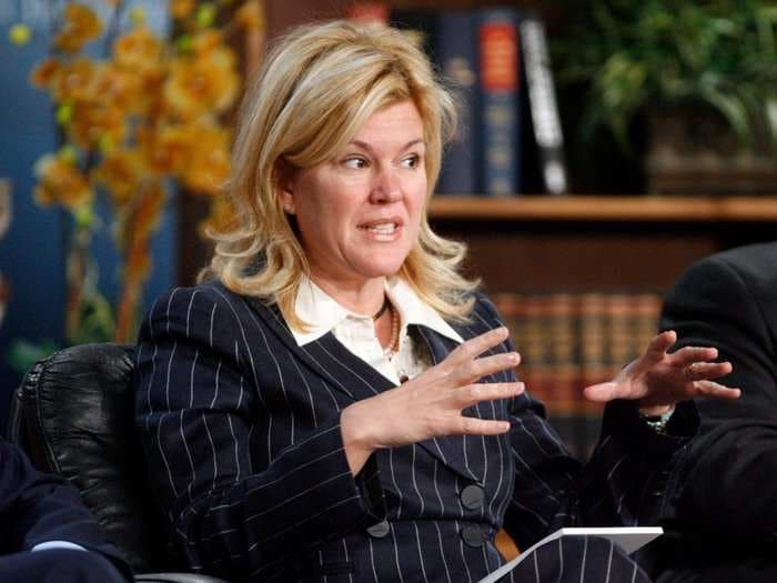 Meredith Whitney is running money again