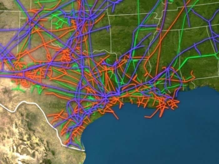 Animated map shows all the major oil and gas pipelines in the US 