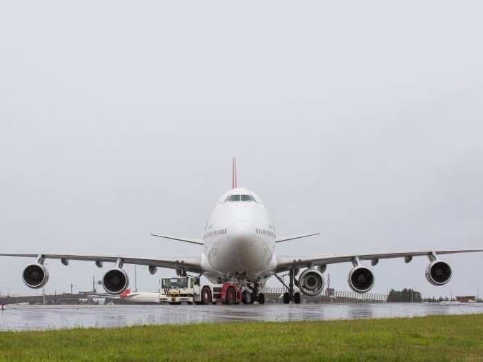 Qantas strapped a 5th engine onto the wing of a Boeing 747 - here's why