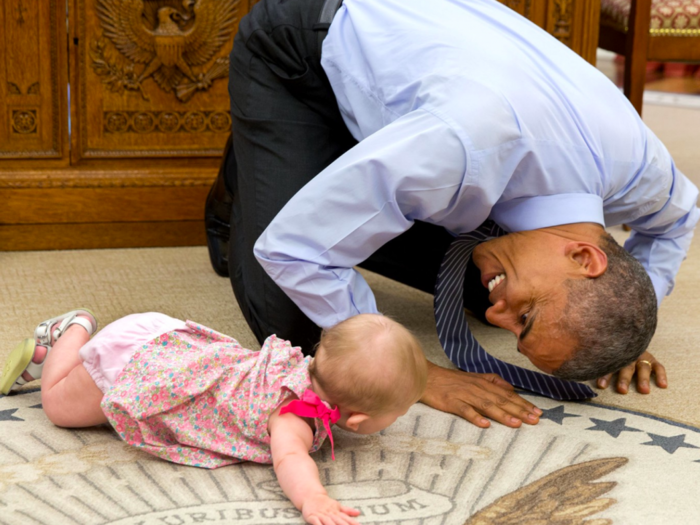 The 60 best pictures of President Obama with children