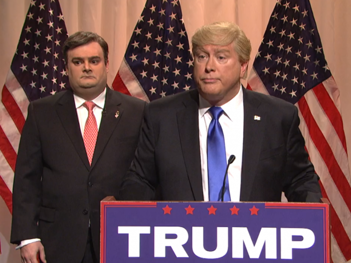  SNL skewers Chris Christie's 'sad, desperate' press conference with Donald Trump 